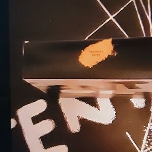 Fenty Beauty Killawatt Freestyle Highlighter in Trophy Wife By Rihanna